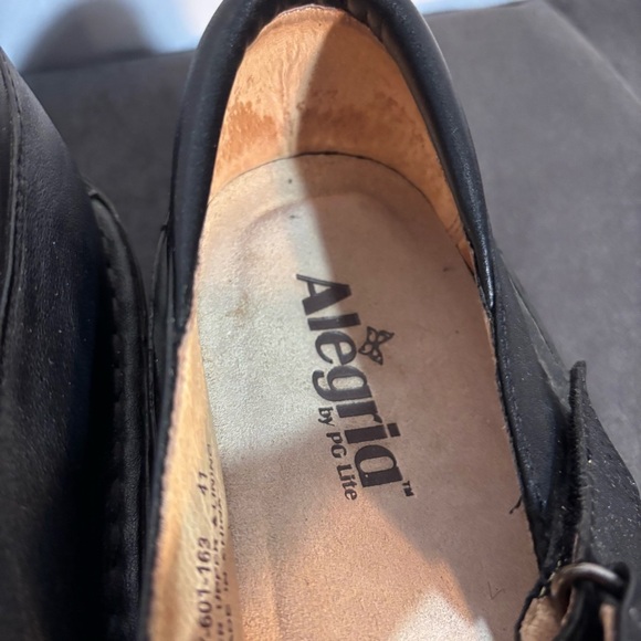 Alegria Sz 41 Day 601 Leather Flats With Small Platform Hook & Loop Closure - Picture 4 of 8